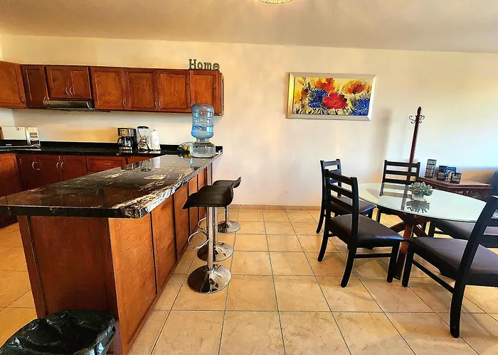 Bahia Del Tezal 202b: 2br/2bt Condo, Big Pool, 5 Minutes Walk To Beach! Apartamento Cabo San Lucas