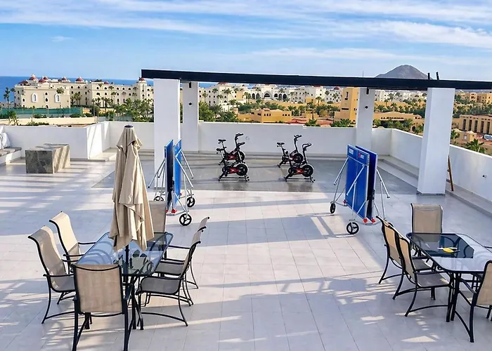 Bahia Del Tezal 202b: 2br/2bt Condo, Big Pool, 5 Minutes Walk To Beach! Apartamento Cabo San Lucas